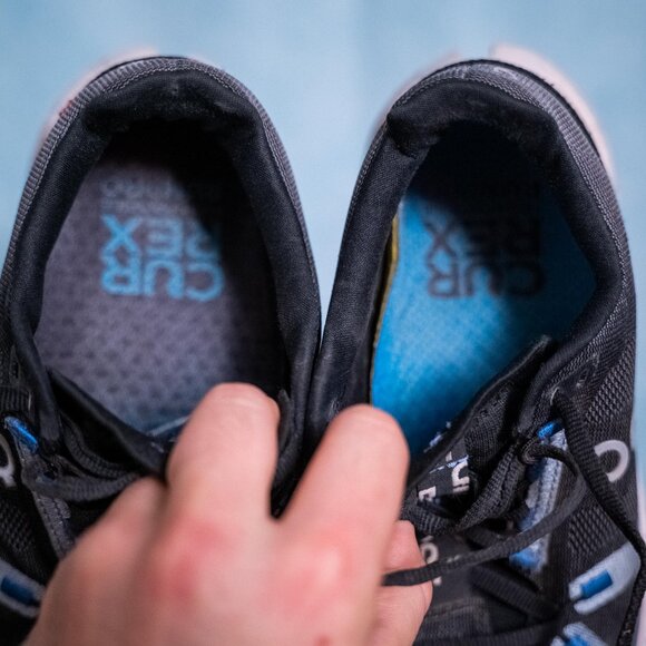 ON Women's Cloudclipse Running Shoes Size 8 - Picture 7 of 8